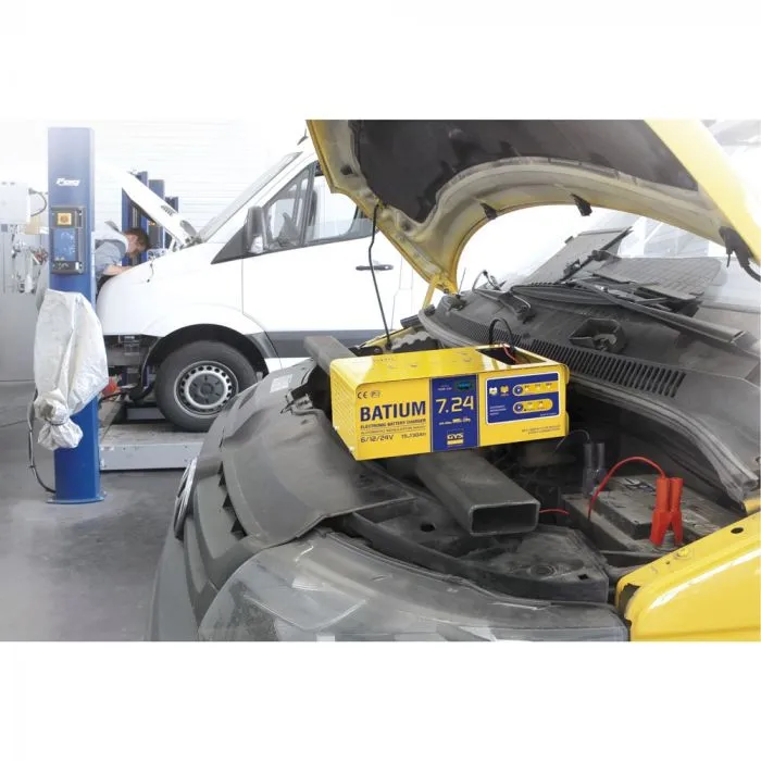 ACCULADER 6 / 12 / 24 V 15  150 AH