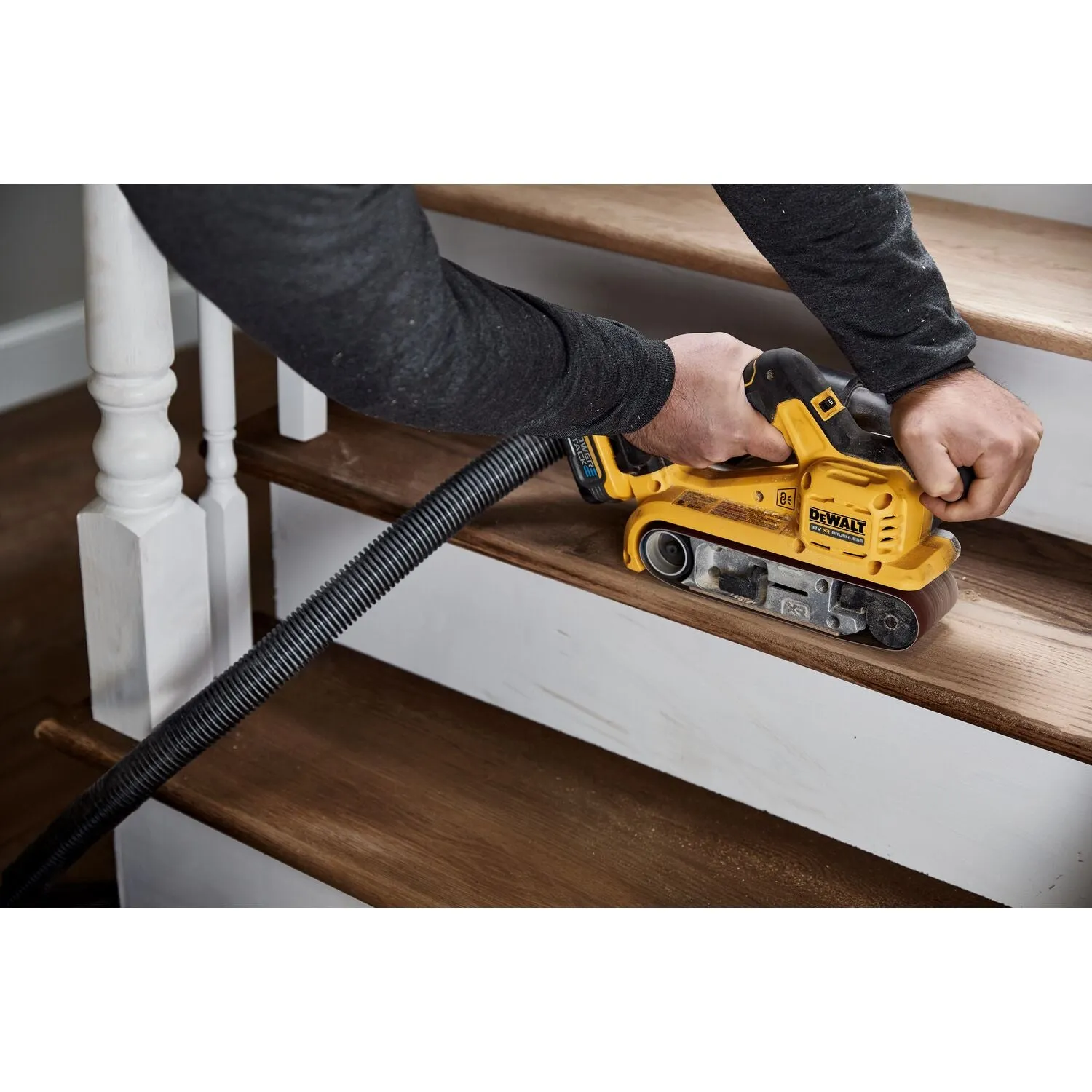 DeWALT DCW220NT Accu Bandschuurmachine 75x533mm Brushless 18V XR Basic Body in TSTAK